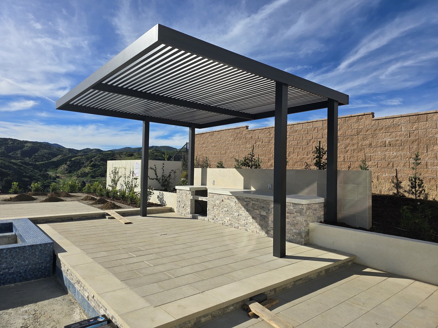 4K Gallery 31 — Alumcraft aluminum patio project
